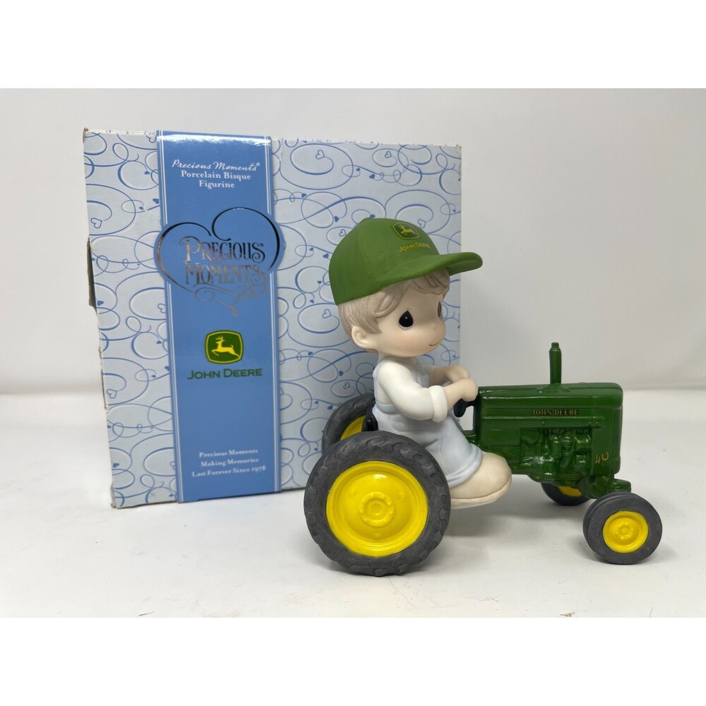 Precious Moments John Deere 2009 RIDING TOWARD GREENER PASTURES Tractor 930015